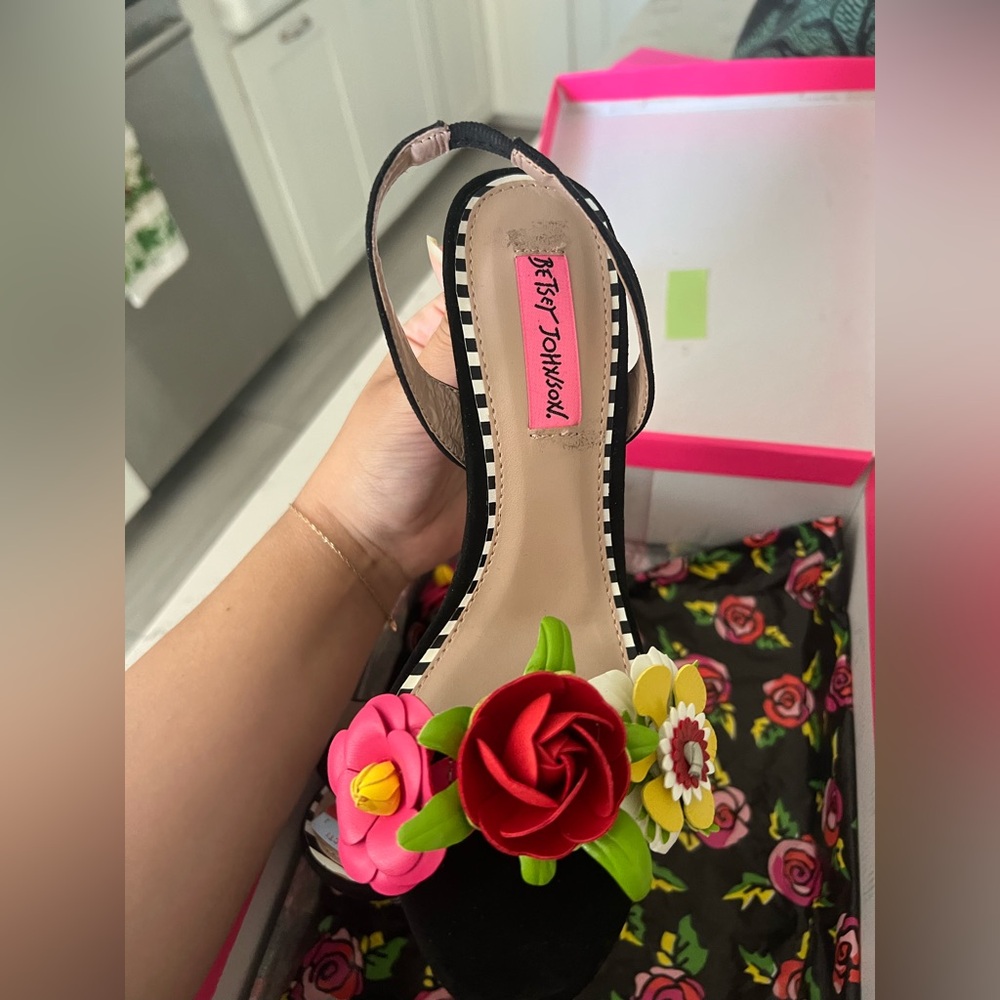 NEW Betsey Johnson Womens Brena Open Toe Special Occasion Slingback Sandals 6 - Picture 6 of 12